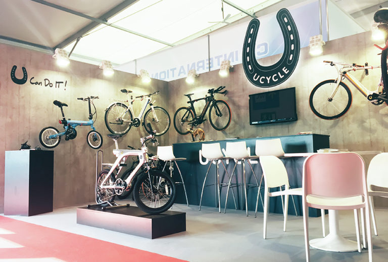 BOOTH MONTAJE del STAND para UUALK-UCYCLE - EUROBIKE 2017 – FRIEDRISCHAHFEN - ALEMANIA