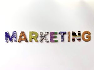 Estrategias efectivas de marketing para stands en ferias